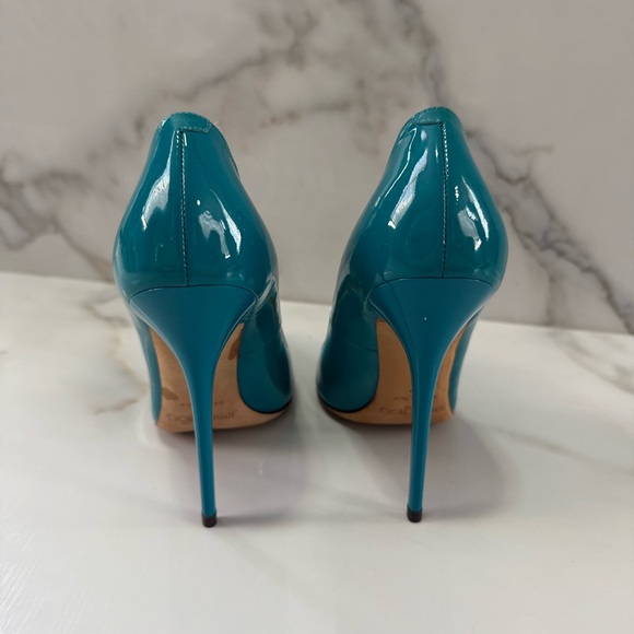 Jimmy Choo Turquoise / Teal Patent Leather Heels like new - Picture 6 of 16